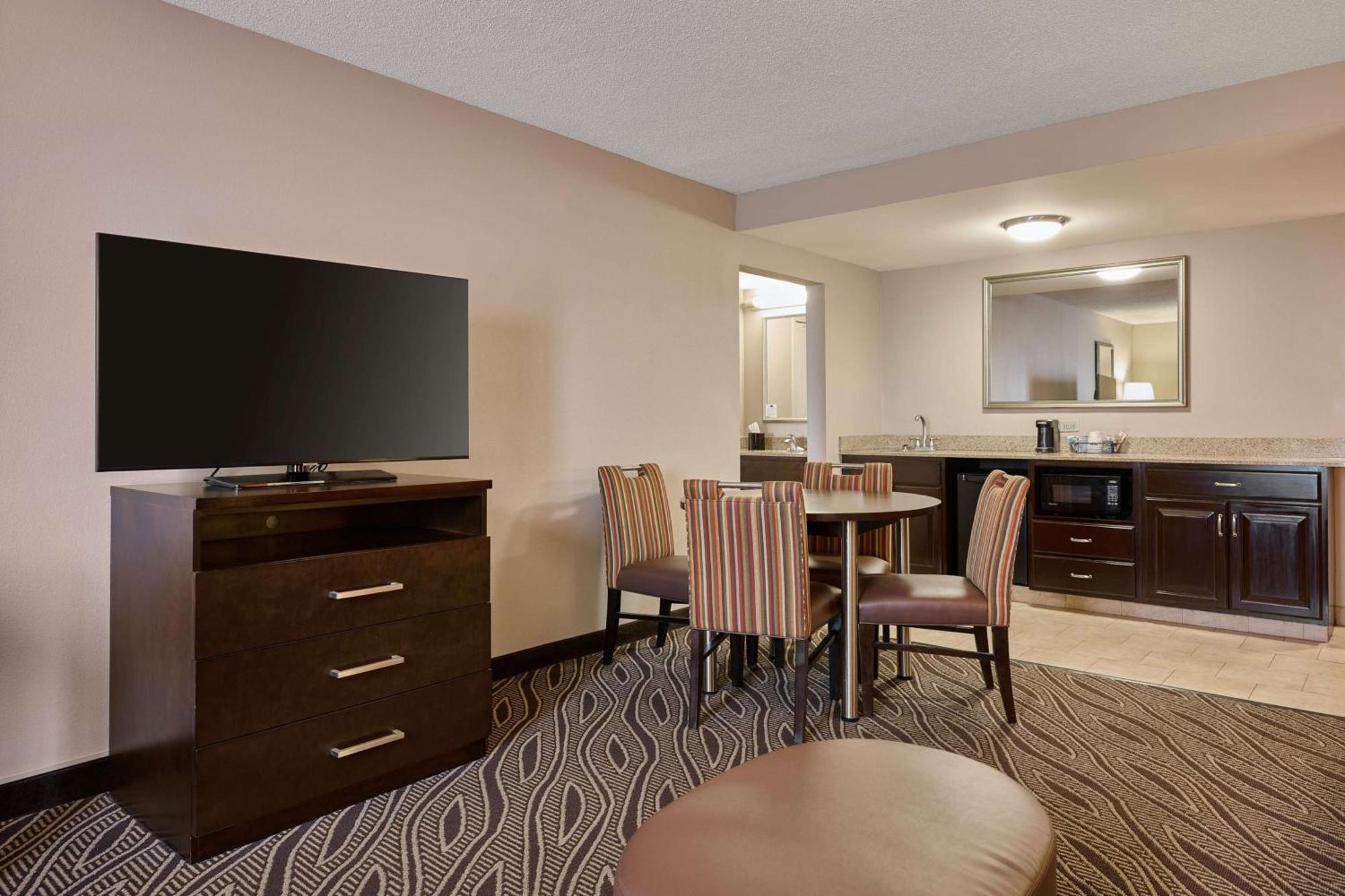 Hampton Inn Evansville Airport Esterno foto
